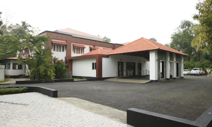 Mararikkulam North Complejo | Karapuram Village Resort & Spa