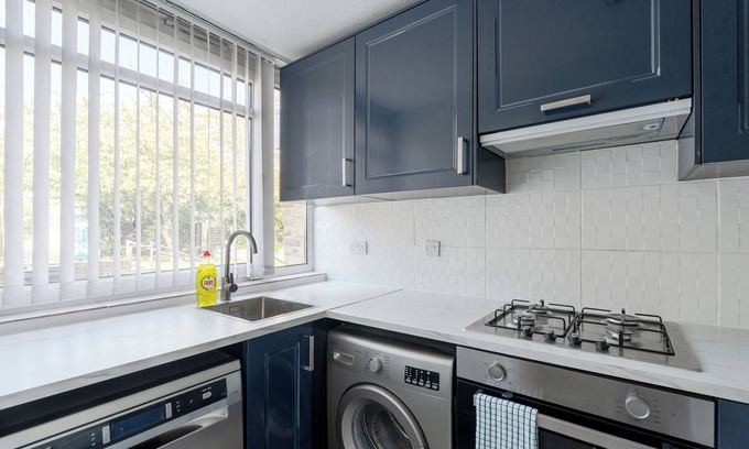 Fairfield Casa | Karazo Property- Luxury 2 bed in Croydon