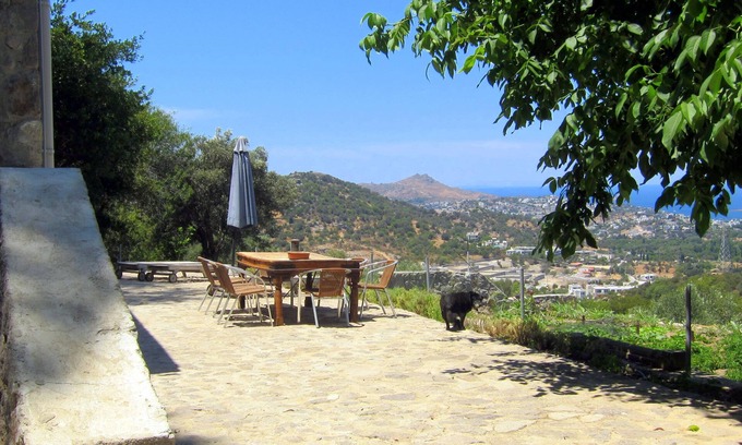 Dagbelen Villa | Karnas House. Private Roman Theater