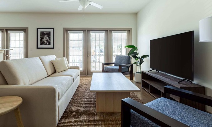 Wilmington Apartamento | Kasa | Bright 2BD | Wilmington