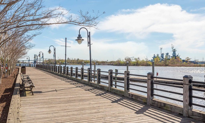 Wilmington Apartamento | Kasa | Timeless 2BD | Wilmington