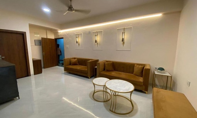 Mahmoorganj Apartamento | Kashi Abode Centrally located Modern 3bhk Apartment at Varanasi by Roamhome