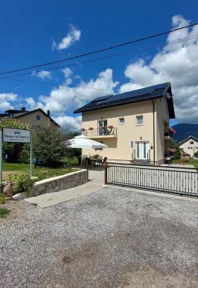 Korenica Casa | Katarica