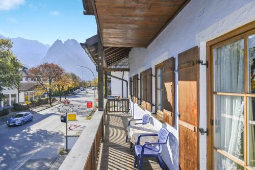 Garmisch-Partenkirchen Apartamento | Katharinenhof Ferienwohnung Kramer Sehr Groß (2+3)
