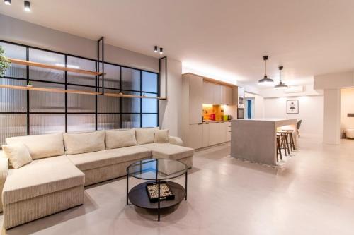 Ilisia Apartamento | Katia's Central 3Bdr 3Bthr Aprt