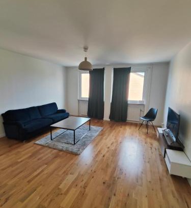 Katrineholm Apartamento | Katrineholm Longstay - Cosy 2 room apartment near the train station