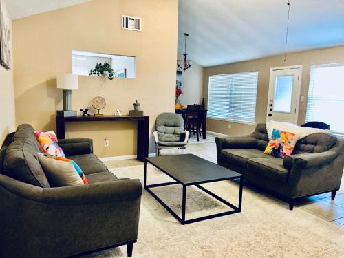 Katy Casa | Katy Hideaway - Charming 3 BDR