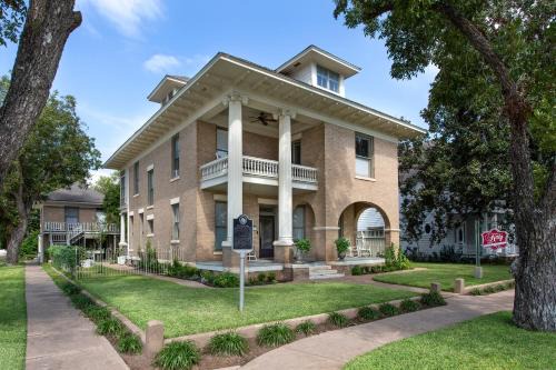 Smithville Cama Y Desayuno | Katy House Bed and Breakfast