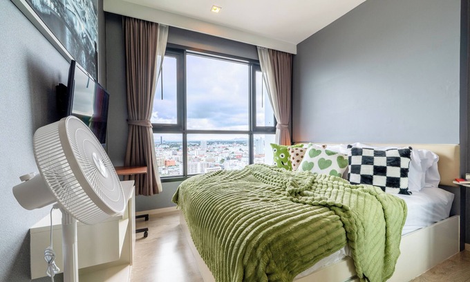 Pattaya Bay Apartamento | Kaws Theme - Luxury Seaview High Floor l Infinity Pool l Central Pattaya