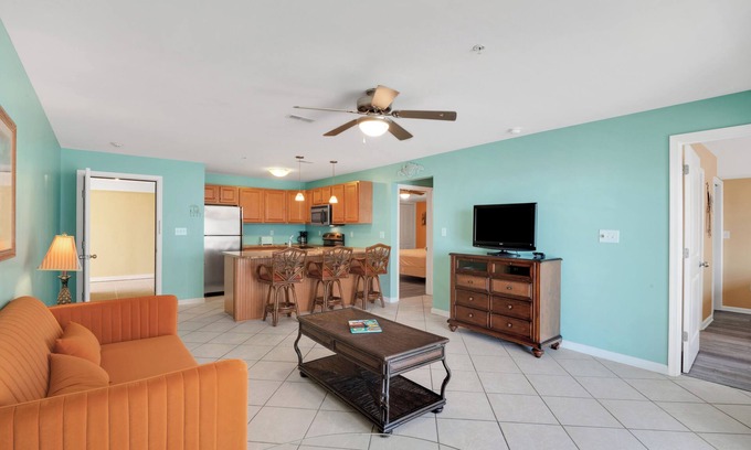 North Wildwood Condominio | Kay's Oceanview Condo 2BD 2BA