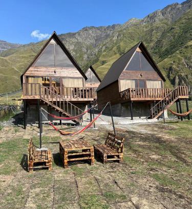 Stepantsminda Chalet De Esquí | Kazbegi 4 side cottages