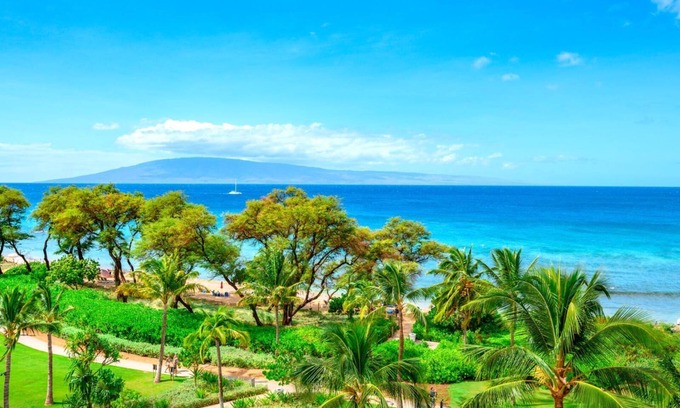 Kaanapali Condominio | KBM Resorts | Spacious Ocean View 4-Bedroom Honua Kai Collection | Multi Unit Listing | Same Floor | 2 Free Rental Cars! HKH-504/37