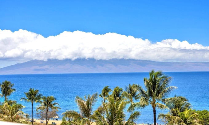 Kaanapali Condominio | KBM Resorts | Spacious 4-Bedroom Honua Kai Collection | Multi Unit Listing | Same Floor | Ocean Views + 2 Free Rental Cars! HKH-516/50