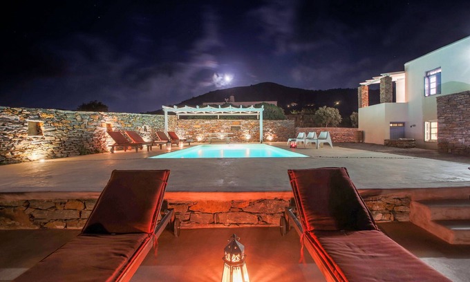 Vourkari Villa | Kea Villa Thea & Petra House con piscina privada y vistas al mar increíbles