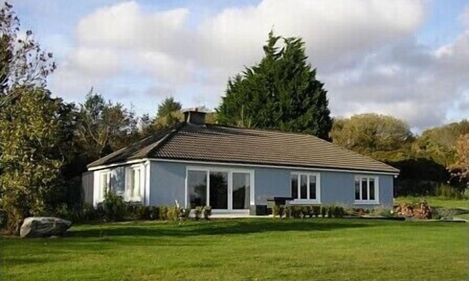 Templenoe Casa | Bonita casa de 4 **** con precios razonables. Grandes vistas de la bahía de Kenmare a Caha Mts. Wi-Fi gratis