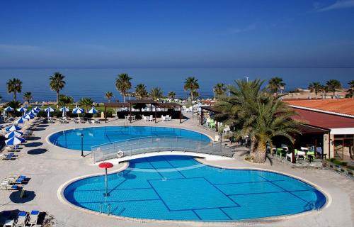 Paphos Complejo | Kefalos Beach Tourist Village