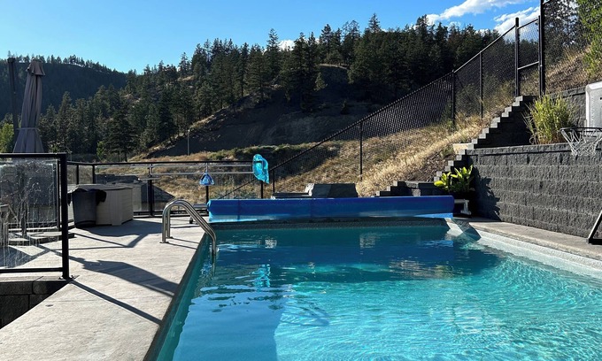 North Glenmore Casa | Kelowna Oasis on Knox Mountain minutes from downtown. Great for families!