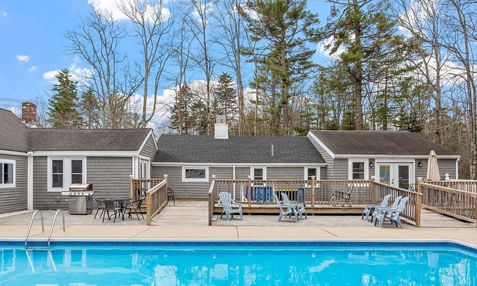 Kennebunk Casa | Kennebunk / Kennebunkport Beach House con piscina!