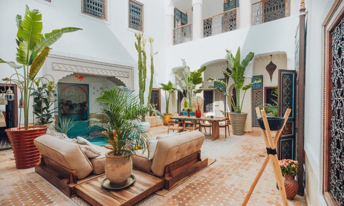 Mouassine Casa | Kenzara Suites & Pool, Your private escape