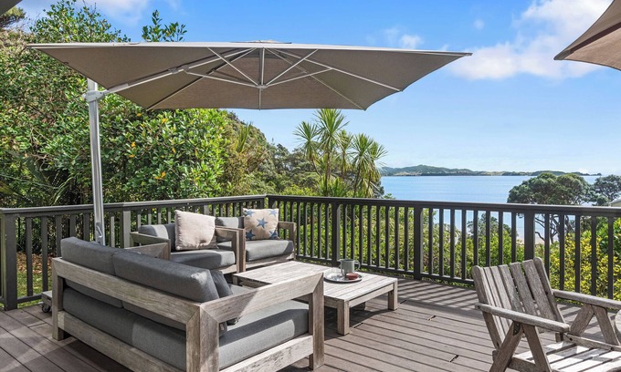 Matapouri Casa | Kereru Cottage - Matapouri Holiday Home