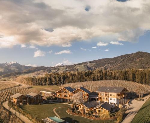 Naz Sciaves Casa | Kessler's Mountain Lodge