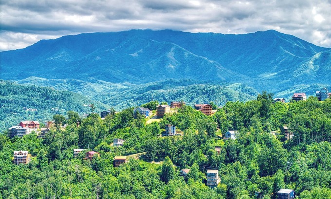 Gatlinburg Chalet De Esquí | Key Lime Pie, Hot Tub, WIFI, $1089 FREE tickets each paid day, Dollywood and Mor