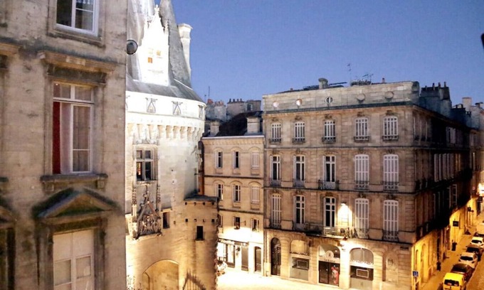 Hotel de Ville - Quinconces Apartamento | La llave de Burdeos - espaciosa, con vista de cuento de hadas