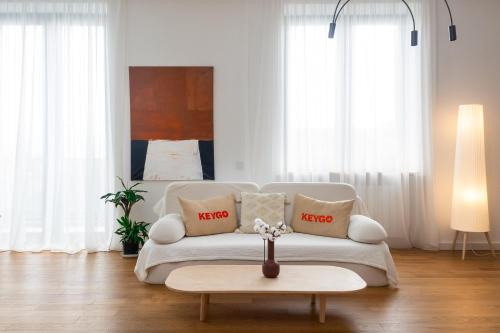 Kentron Apartamento | KeyGo #0187 is the key to a comfortable location
