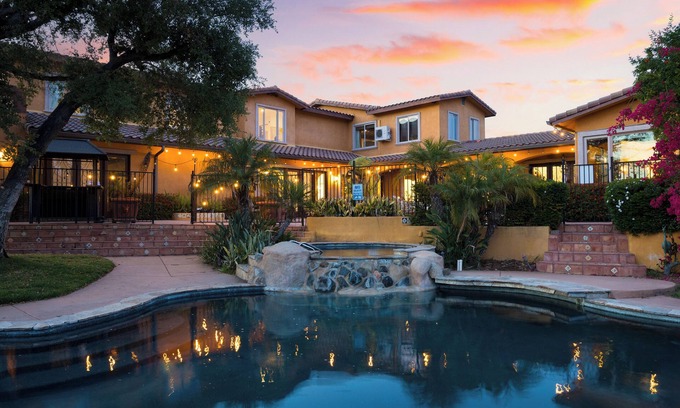 Valley Center Casa | Keys Creek Main House by AvantStay | Luxury 9BDR Estate