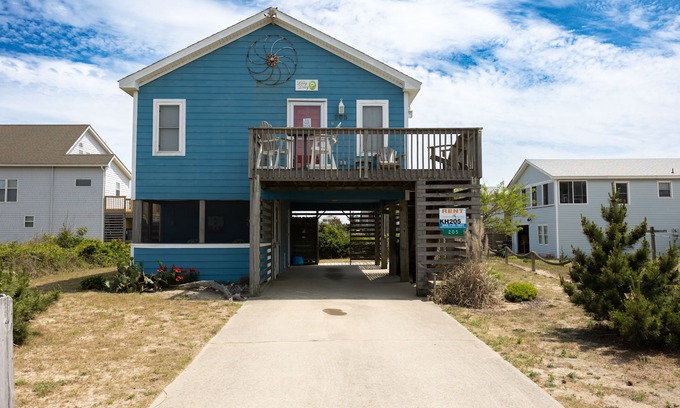 Kitty Hawk Casa | CASA DE PLAYA EN EL MAR CON ACCESO DIRECTO A LA PLAYA Y GRANDES VISTAS, ¡AMIGABLE CON LAS MASCOTAS!