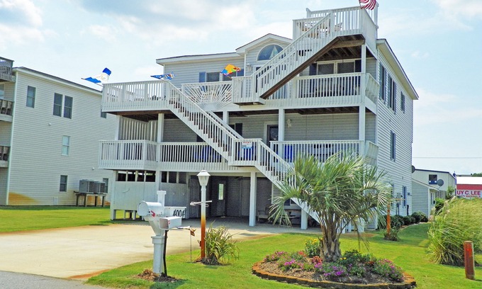 Kitty Hawk Cabaña | HERMOSOS Oceanside-5 RBs, Ascensor, mesa de billar, piscina privada y jacuzzi!