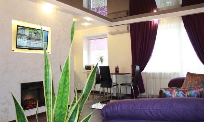 Petrovskoye Apartamento | Kharkiv Center Apartment on Hoholya Str, Poetry square