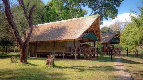 Lusaka Province Cabina | Kiambi Safaris Lodge