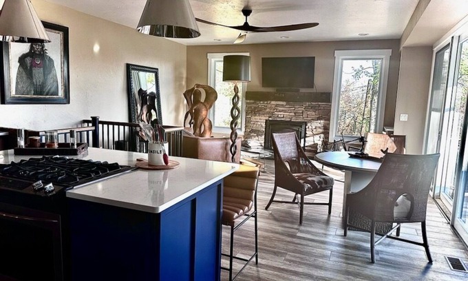 Broadmoor Casa | Kick back and relaxing luxury home, calm western space near the Broadmoor.