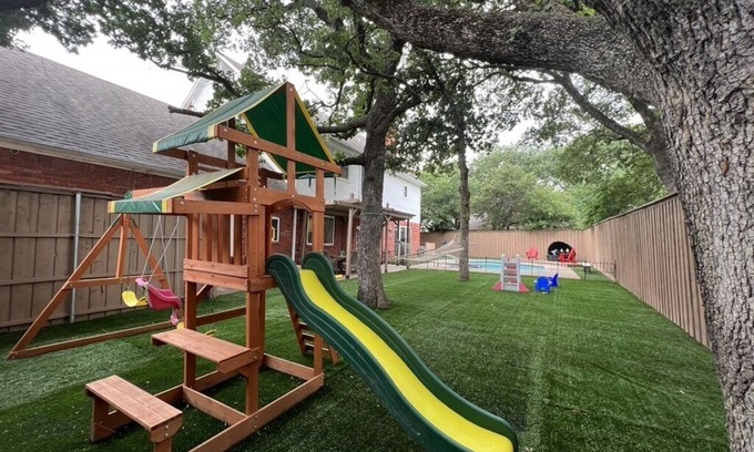 Lewisville Casa | Kid-Friendly Backyard, Pool & Game Room – Ideal for Families & Lg Grp - Slps 15