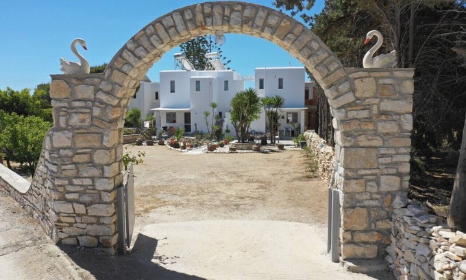 Chrissi Akti Apartamento | Kiki's Dream Refurbished Apartment With a Bacony and sea Views