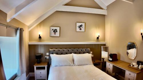 Fivelanes Hotel | Kil Margh - Rising Sun Inn