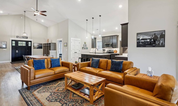 Harbinger Casa | KIL9254 The Turn at Kilmarlic. Kilmarlic Golf Club Home on 10th Tee! Partial Stays!