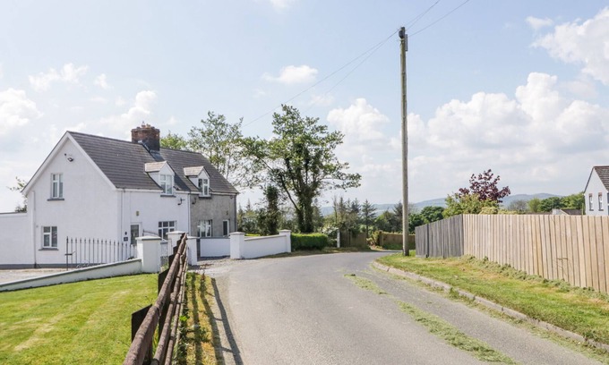 Londonderry Casa | KILLEA COTTAGE, pet friendly in Londonderry, Northern Ireland