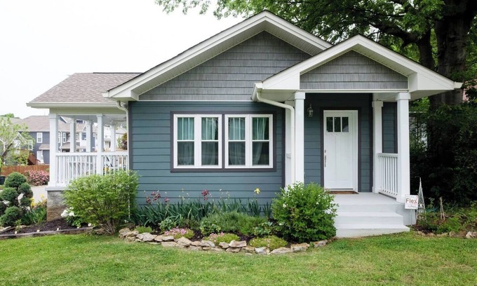 The Nations Cabaña | Kimi's Cottage: Class & Character- 2 bedroom cottage in Nashville, TN