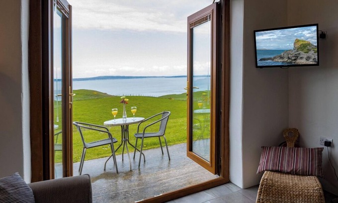 Ballycastle Cabaña | Kinbane Self-Catering
