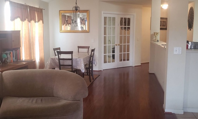 Spring Casa | Casa de 4 dormitorios en Spring TX cerca de IAH, The Woodlands, Exxon, Six Flags 1-8 personas
