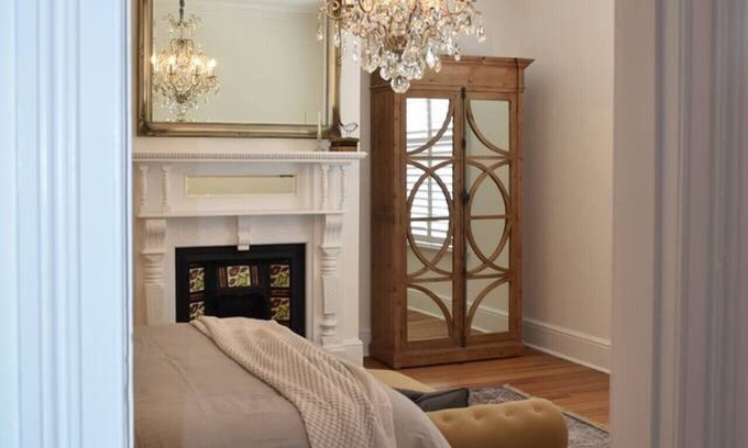 Hobart Central Business District Casa | King beds, fireplace, spa bath. Parking. Central.