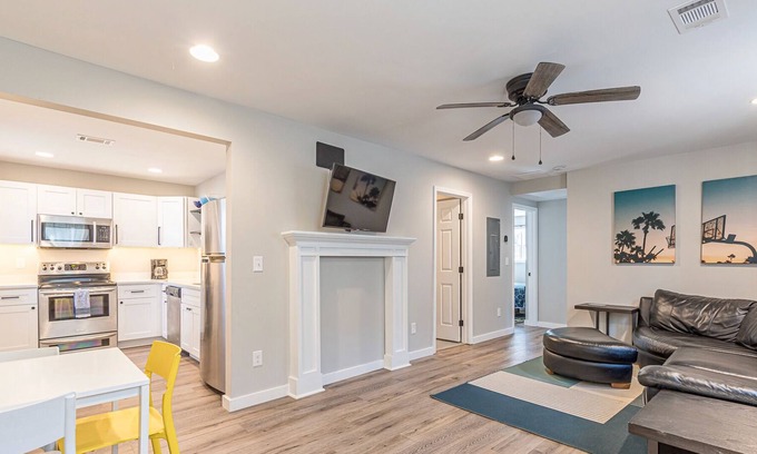 West End Casa | King Beds w/Own Baths! Prime Location!