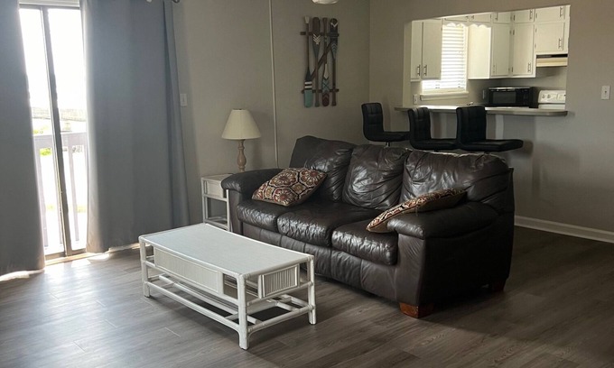 Carrabelle Condominio | King/Double Condo 221