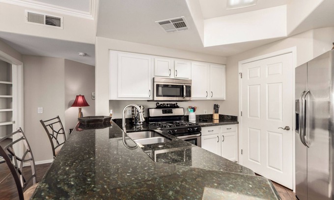 Villa De Paz Condominio | King, Queen & 2 Twins-Cardinals/Dodgers/Whites Sox Close w/Fitness, Heated Pool!