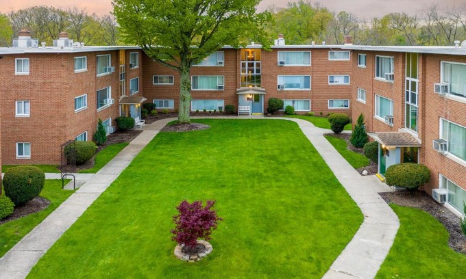 Fairview Park Apartamento | King & Queen First Floor Unit! 1-2c Georgetown Villas