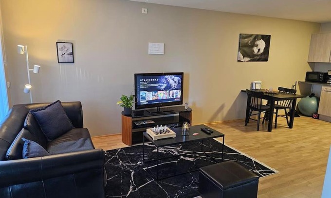 Rasta Apartamento | King Size bed plus 4beds free parking indoors