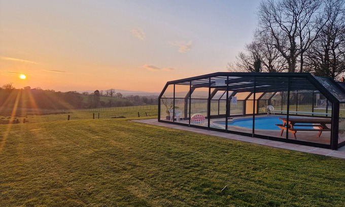 Whitland Cabaña | Kingfisher Cottage