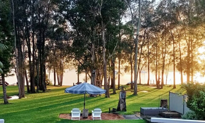 Kingfisher Shores Casa | Kingfisher Shores - Holiday in Paradise/4BR/Lakefront/Family & Groups